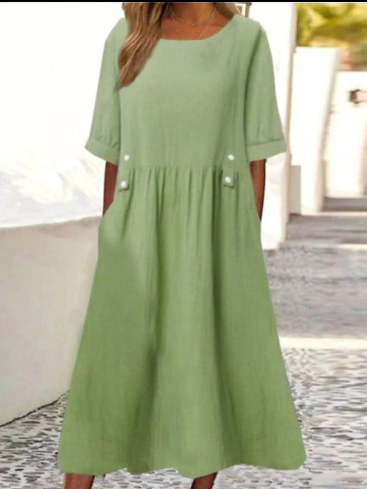Loose Pleated Pockets Round-Neck Midi Dress